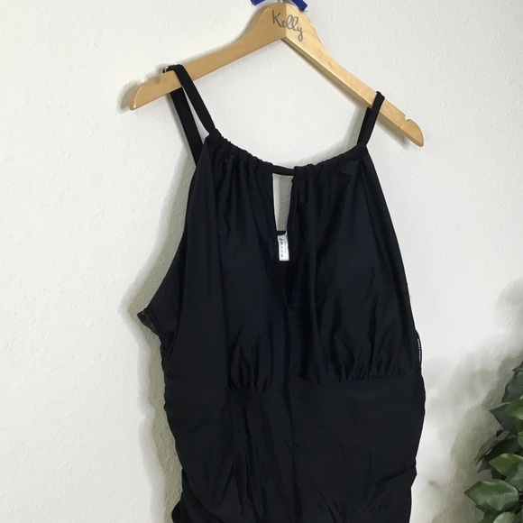 NWT PLUS Boutique Plus Swim Ruched One Piece Bathing Suit - Picture 2 of 9